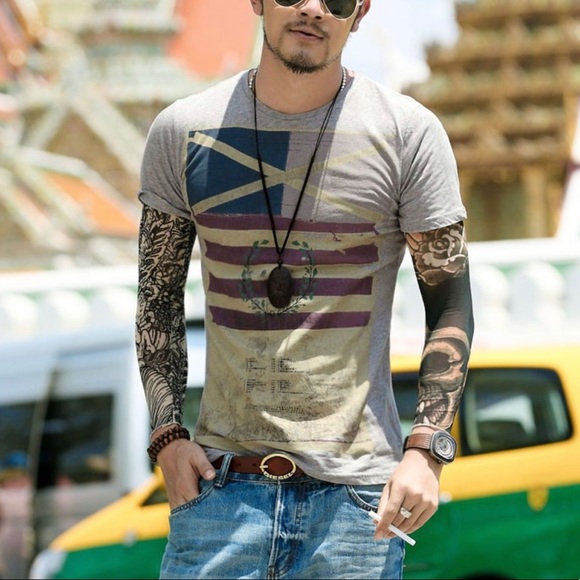 Men Short Sleeve Round Neck T-Shirt - Picture 2 of 4